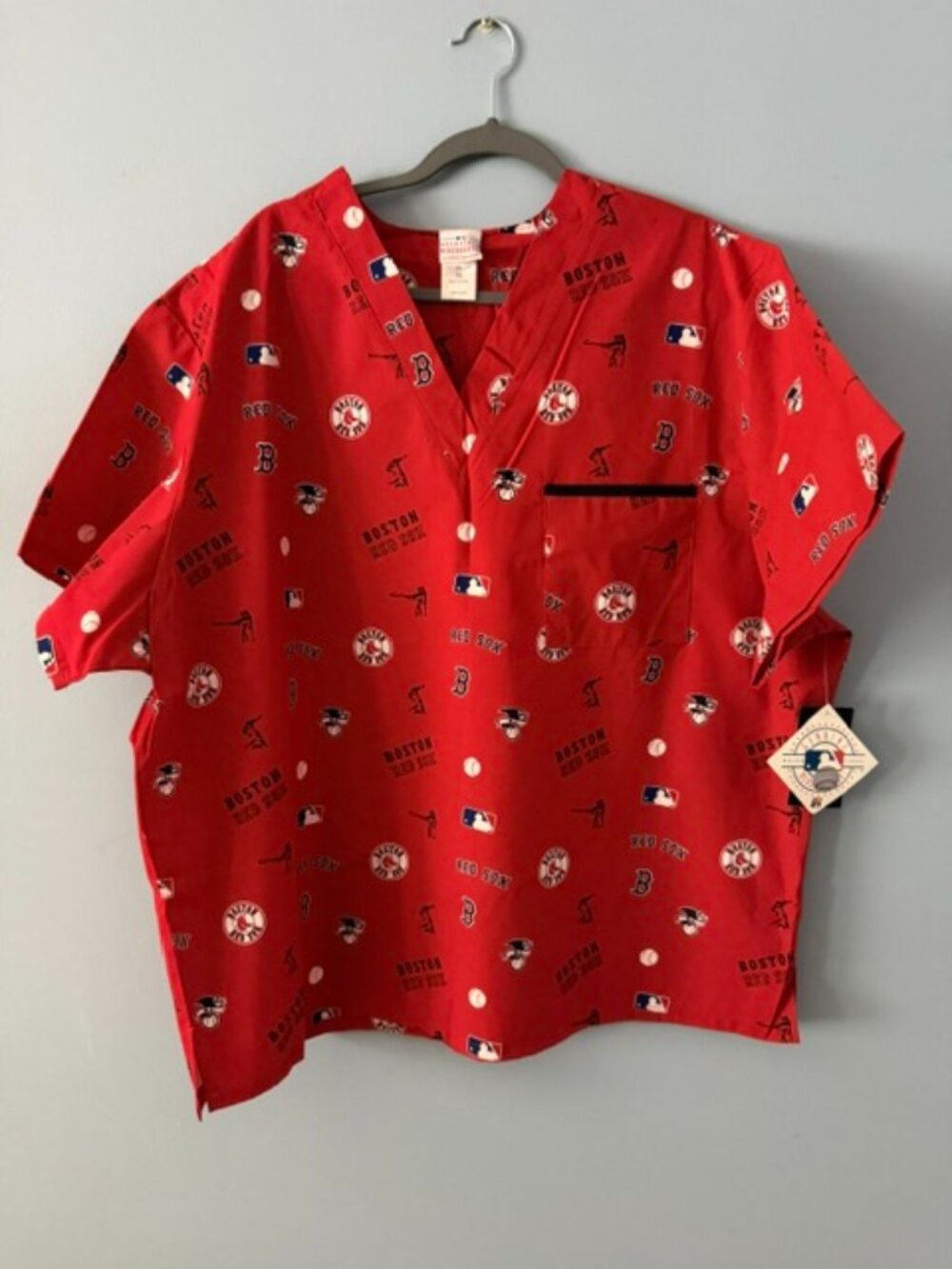 NWT Unisex MLB Boston Red Sox Scrub Dudz  Top - XL